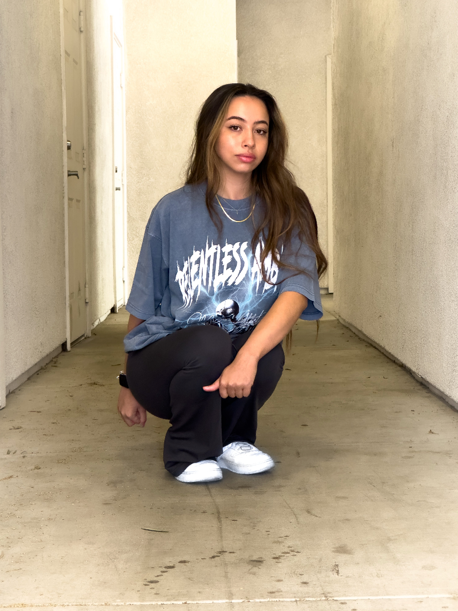 OVERSIZED "RELENTLESS AMBITION" T-SHIRT- BLUE