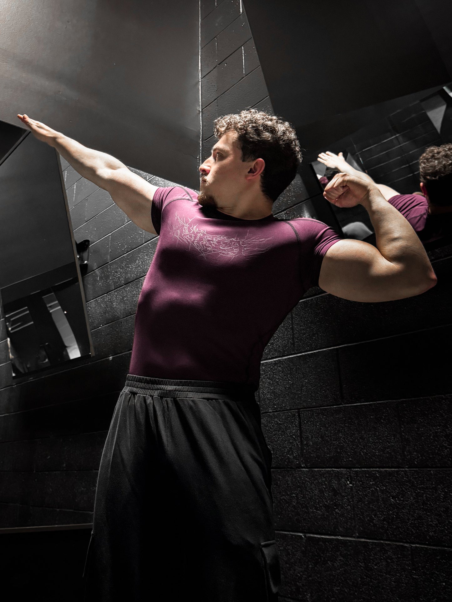 "WINGPRESSION" Compression Tee- Bloodberry