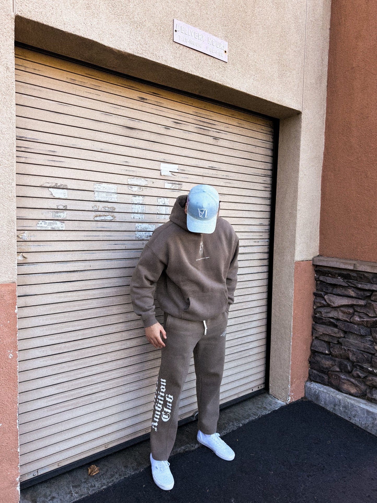 OVERSIZED "RA2" SWEATPANTS- BEIGE