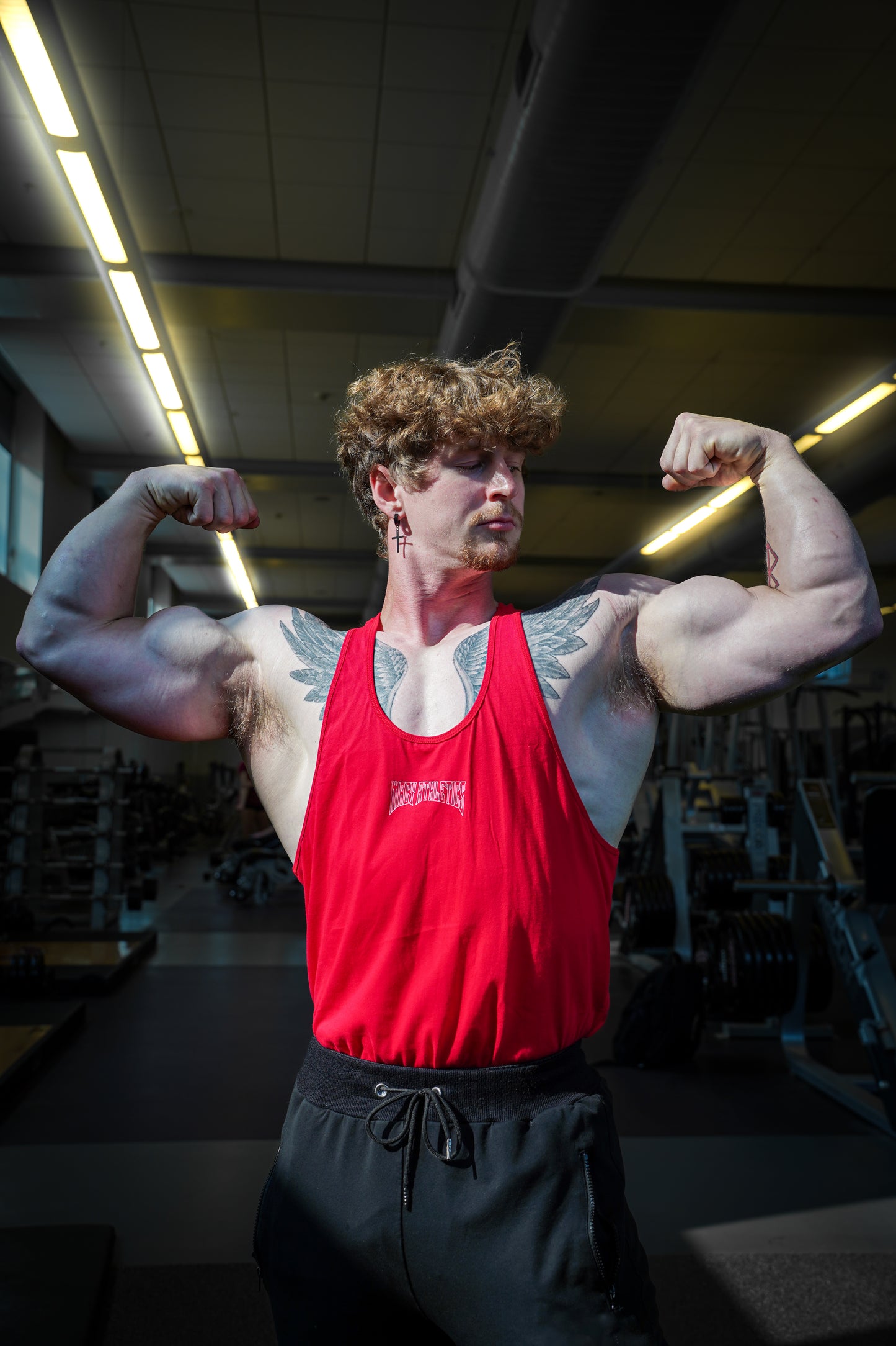 FITTED FERAL "SAVAGE" STRINGER- RED